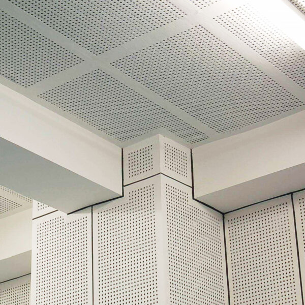 Indoor aluminum ceiling for walkways